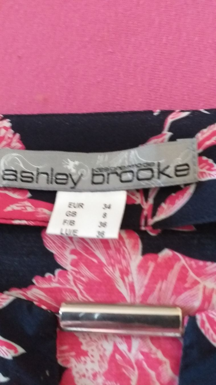 Chemisiers: Ashly Brooke  Bluse – D'occasion à Wünnewil par 04Blume 4
