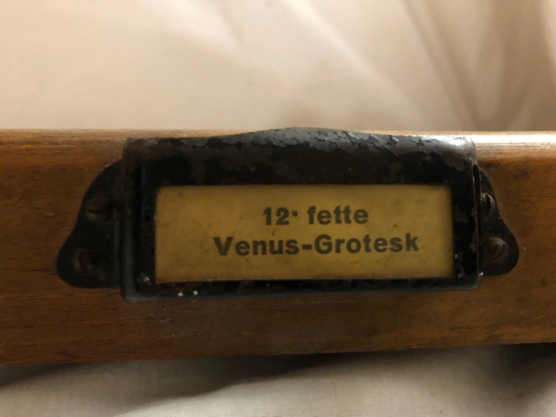 Articles en bois: antiker Setzkasten – D'occasion à Buchs ZH par krenzi 1