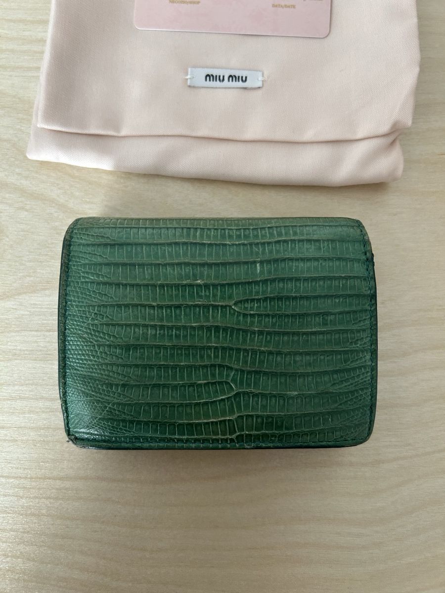 Miu Miu Portemonnaies: Porte monnaie Miu Miu vert émeraude  – D'occasion à Lausanne par liu7 7