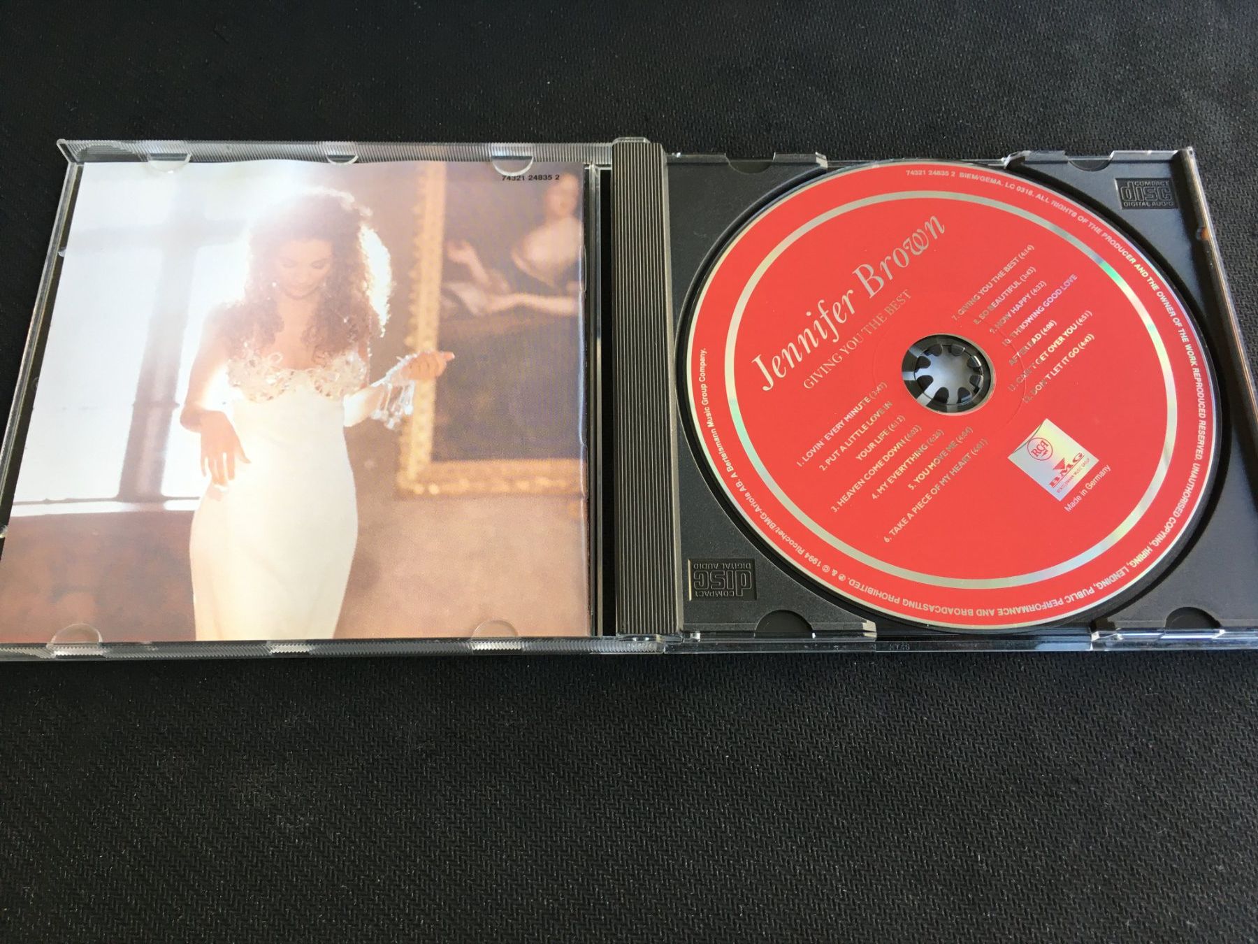 CD: Jennifer Brown - Giving you the best -CD- – Usato da St.Gallen venduto da MedienJoe 1