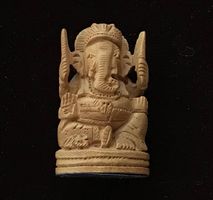Ganesh en bois de santal