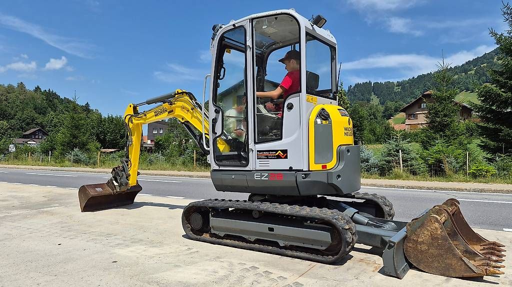 Wacker Neuson Excavateurs: Kettenbagger Bagger Wacker Neuson EZ28  Jg. 2017 – D'occasion à Schüpfheim par grischa01 2