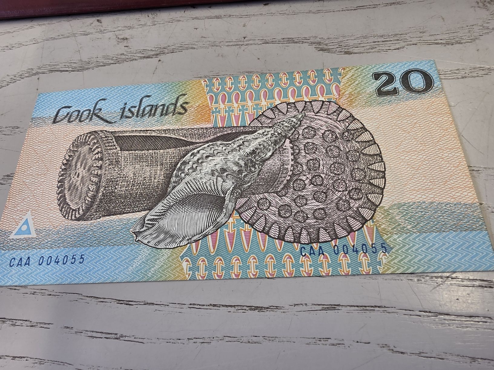 Banknoten: Cook Islands 20 Dollars Geldschein  – Neu und originalverpackt aus Herisau von Antiques.AR 1