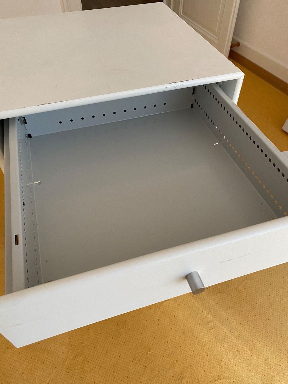 Scrivanie: Beau meuble de bureau récent – Usato da Roche VD venduto da luc_jwm5 1