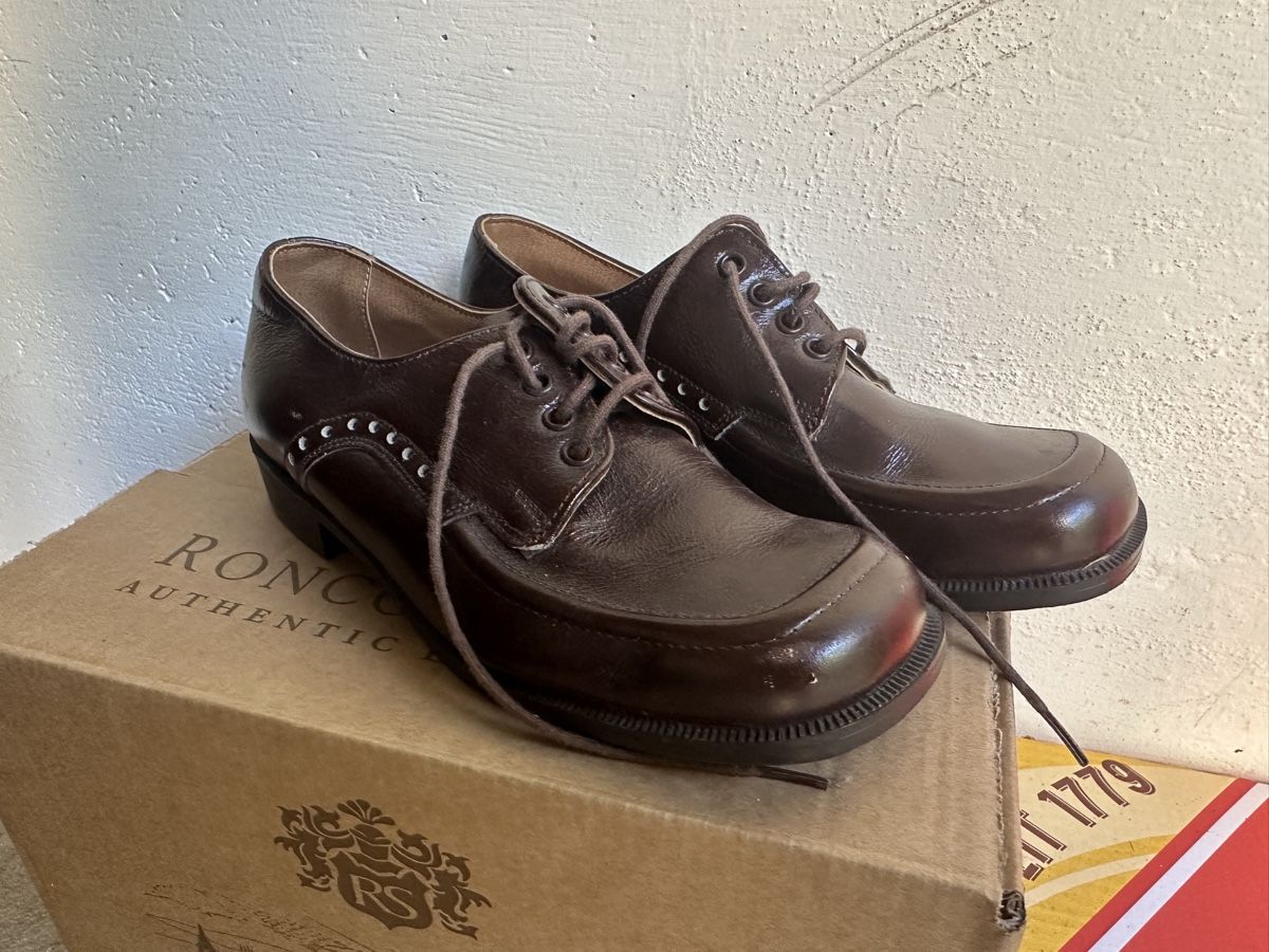 Scarpe per ragazzi: Schnürschuhe Kinder, braun, Grösse 31 – Usato da St. Gallen venduto da kschaellibaum