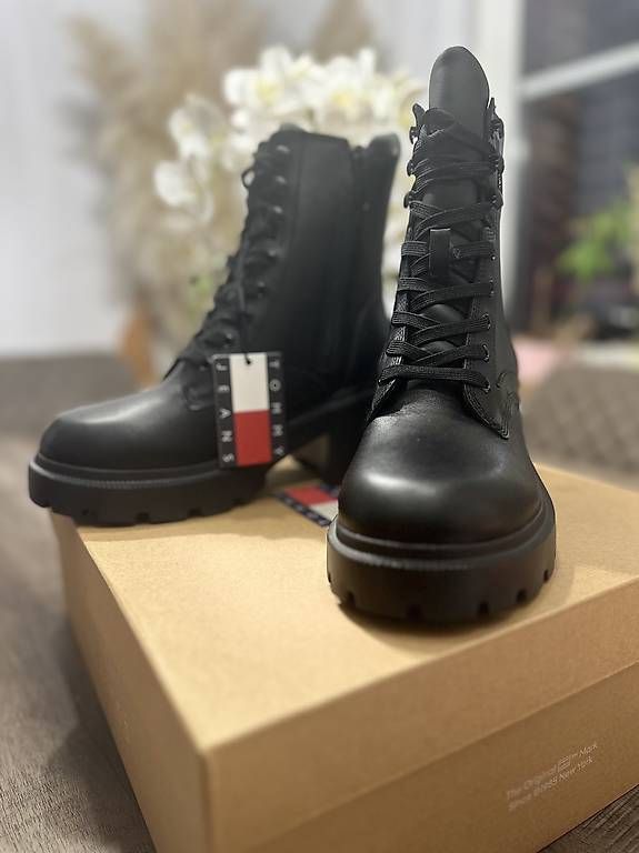 Scarpe da donna: Tommy Hilfiger – Usato da Eschlikon TG venduto da tak_p2dk 2