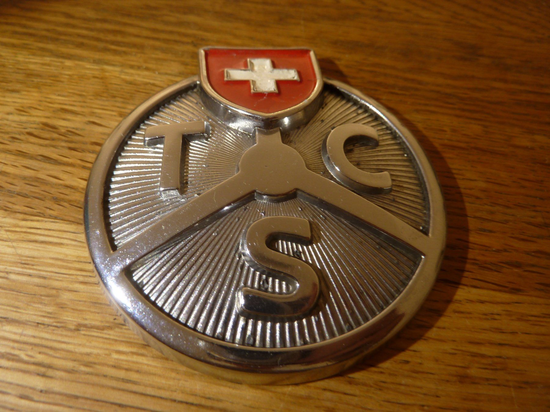 Toutes les pièces auto: Antikes TCS Emblem Auto Oldtimer Zubehör Chromstahl – D'occasion à Hochfelden par swissice 1