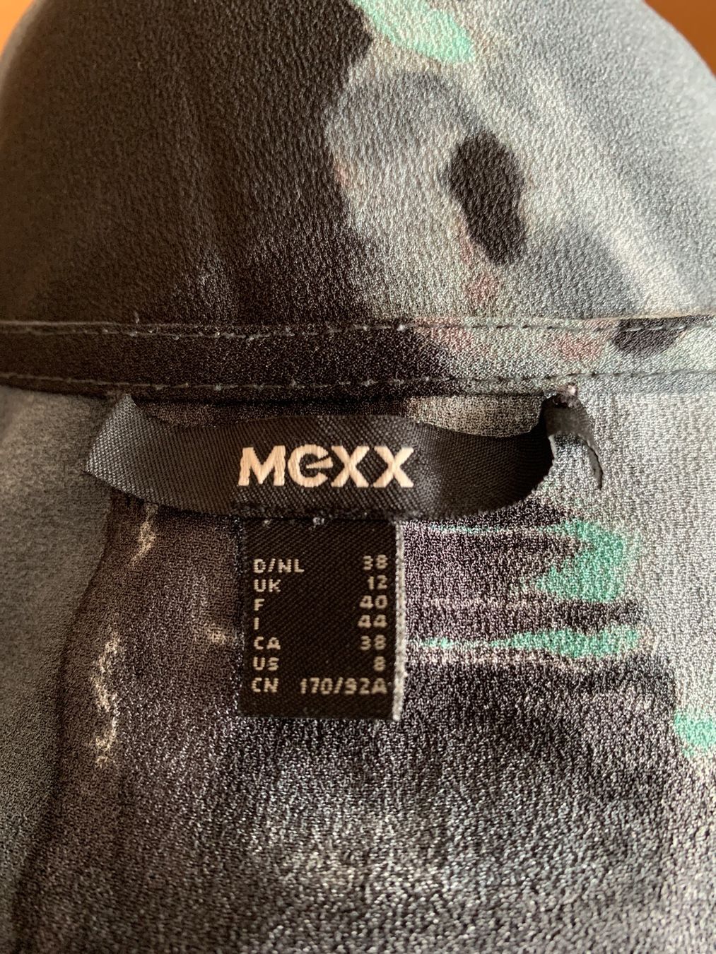 Mexx T-shirt: Joli t-shirt Mexx taille 38 – Usato da MEYRIN venduto da Gwendo10 2