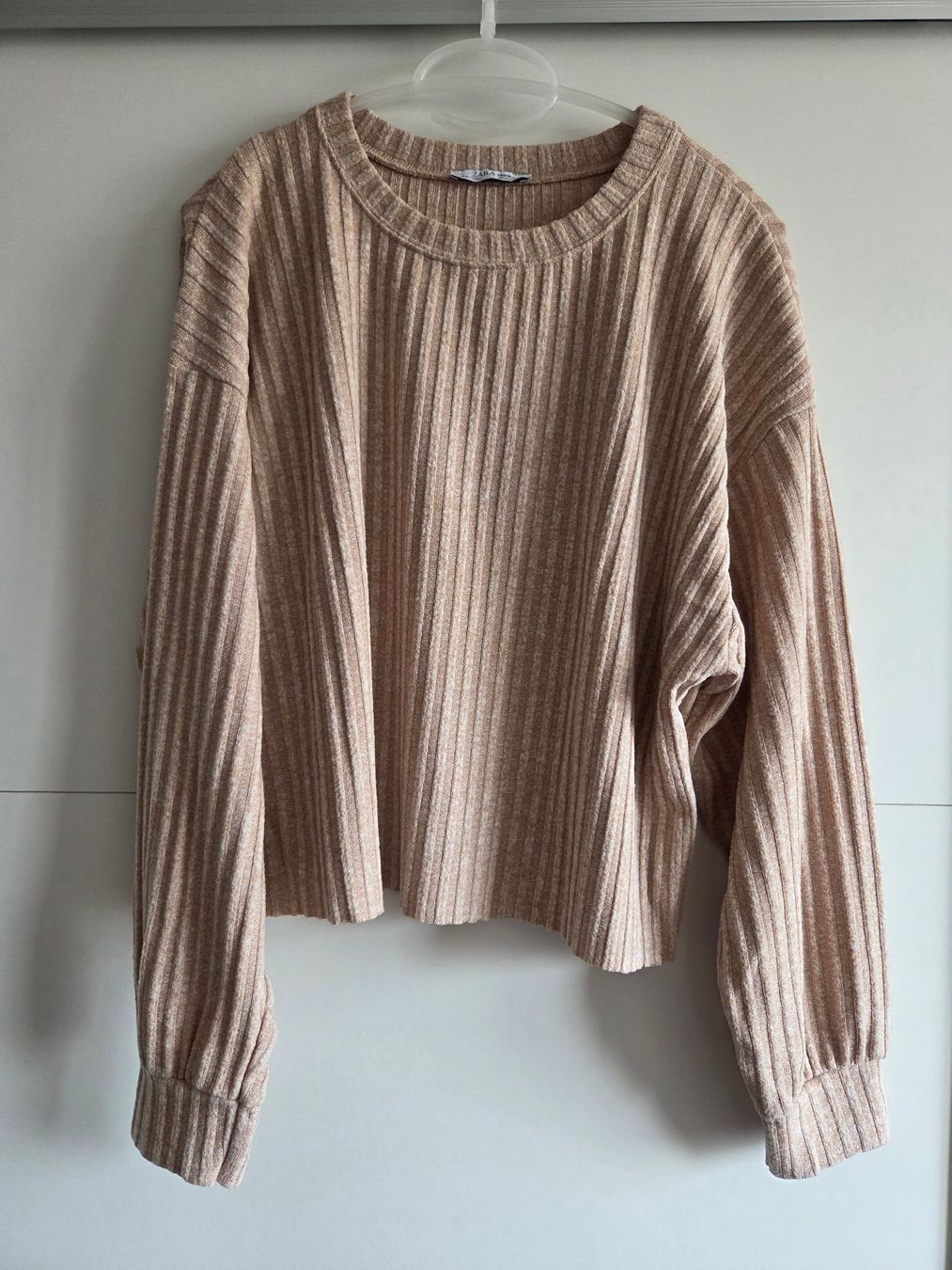 Zara Top: ZARA Pull beige côtelé - Taille S – Nuovo (secondo la descrizione) da Chavannes-Renens venduto da mau_8rwz