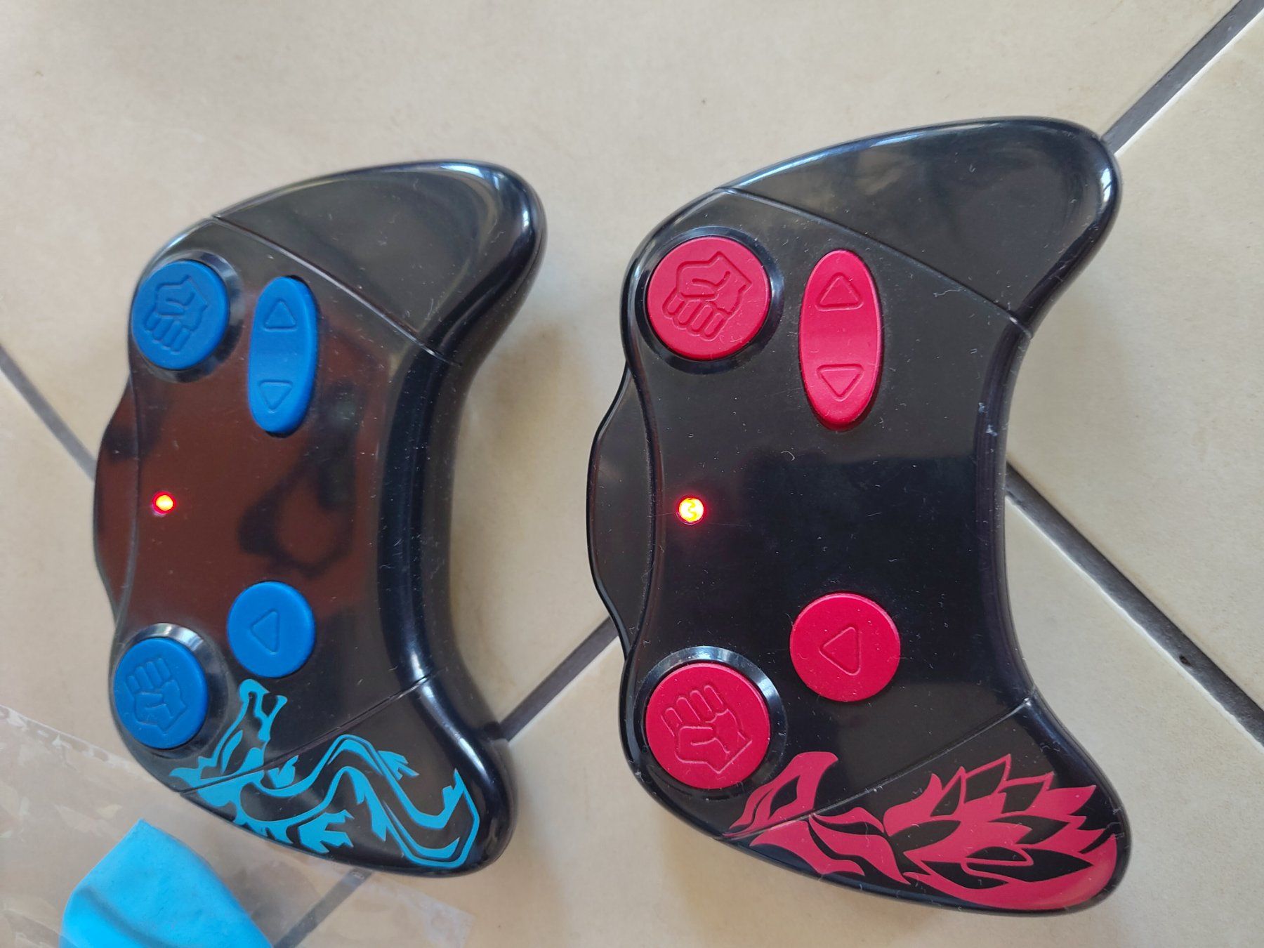 Jouets: Silverlit Robo Puncher Roboter – D'occasion à Eschenz par yestare 2