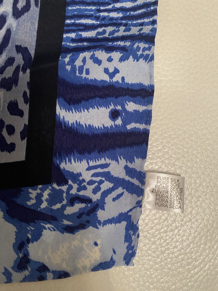 Foulard & Sciarpe: Seiden Halstuch 🌸 – Usato da Opfikon venduto da Luis144 3