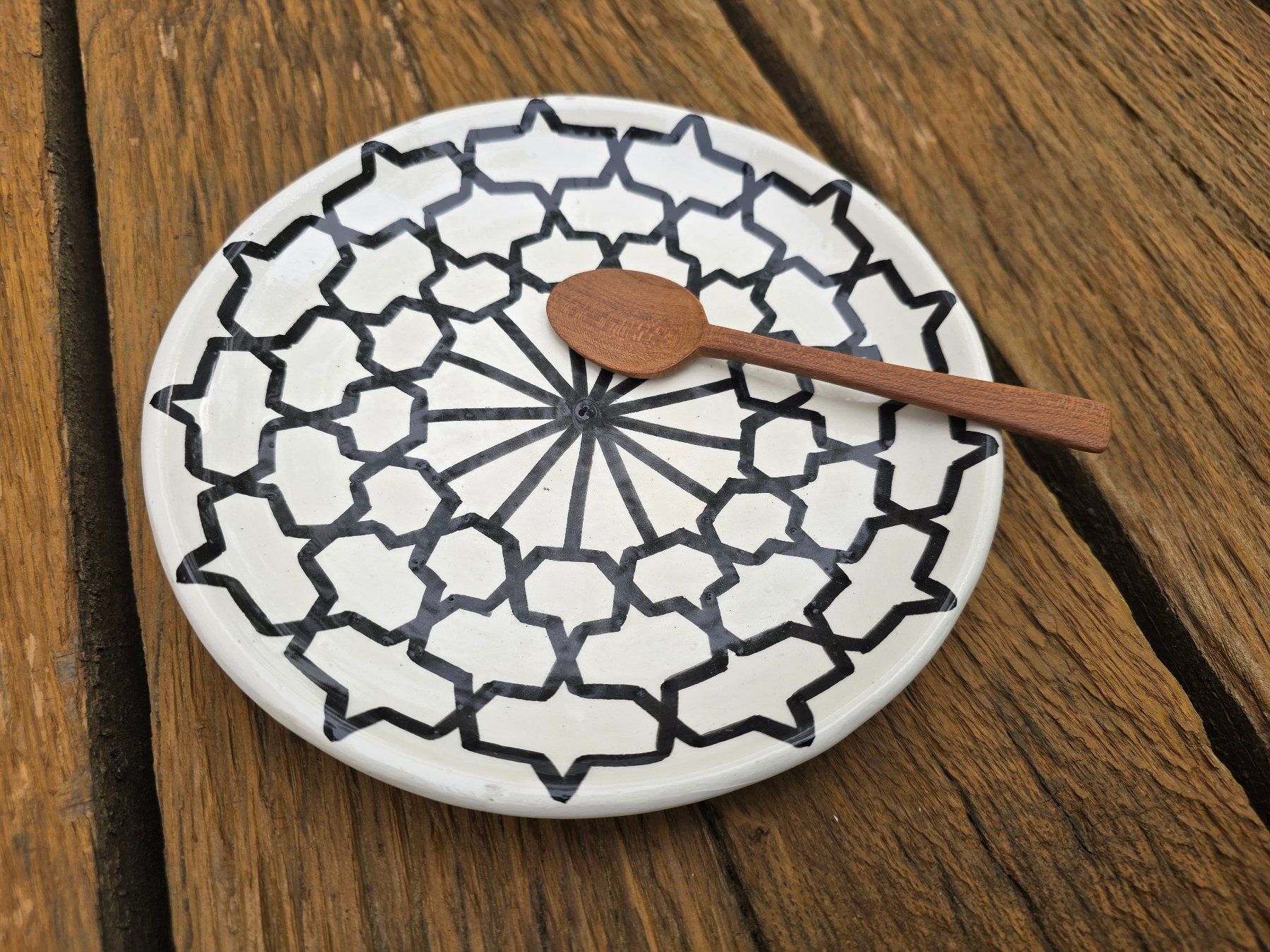 Teller: Keramik: Desserteller s/w – Neu (gemäss Beschreibung) aus Romanshorn von Rachacha 2