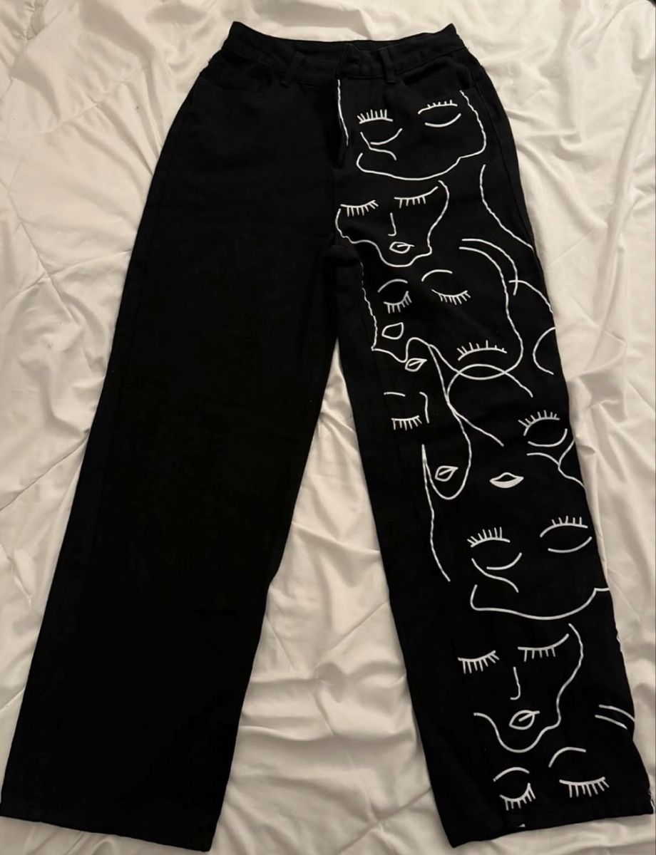 Shein Jeans: Jeans noir à motifs – Nuovo (secondo la descrizione) da Attalens venduto da bazar_de_giada
