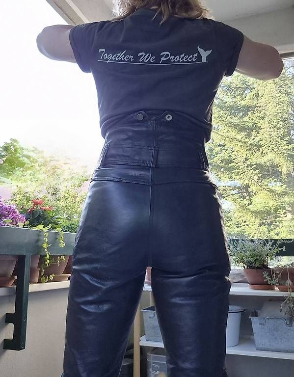 Hosen: Hein Gericke Lederhose Motorrad S-M – Gebraucht aus Arlesheim von Mamamarie