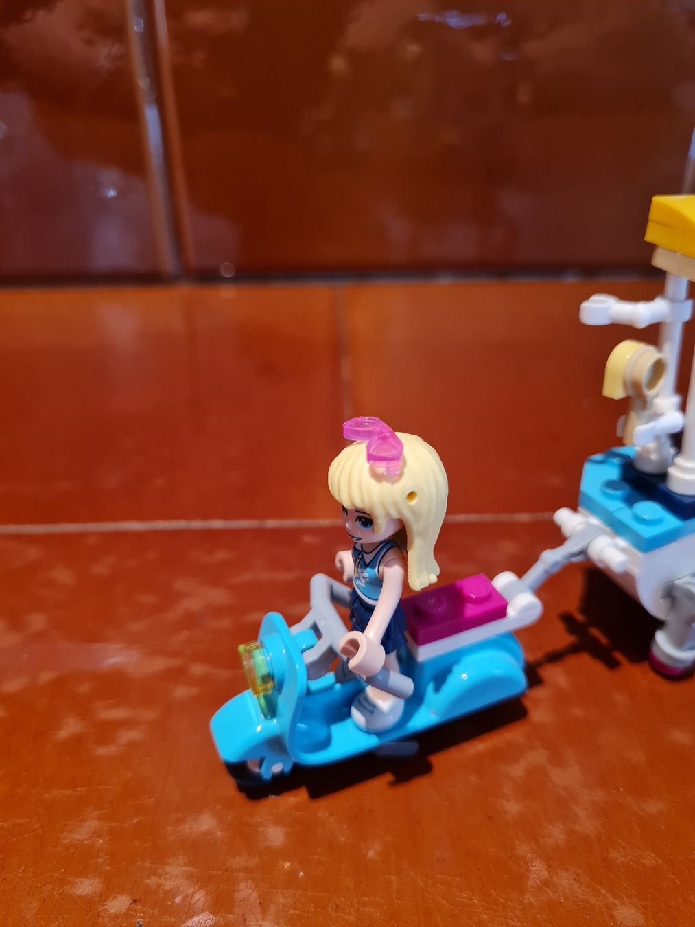 Lego Giocattoli: LEGO Friends 41389 Eiswagen mit Roller – Usato da Würenlos venduto da Dodo7 2