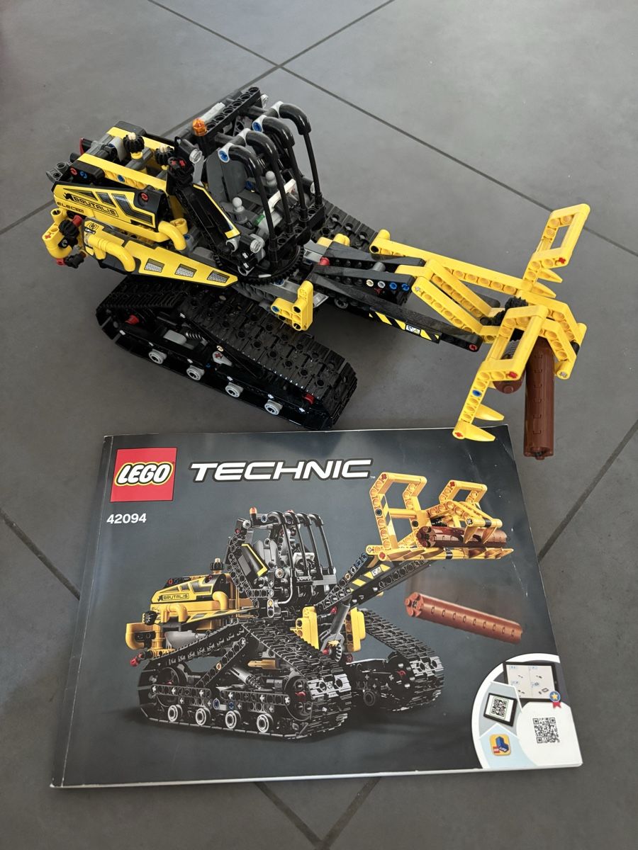 Lego Kit di costruzioni: LEGO Technic Raupenlader 42094 – Usato da Hämikon venduto da Sydney78