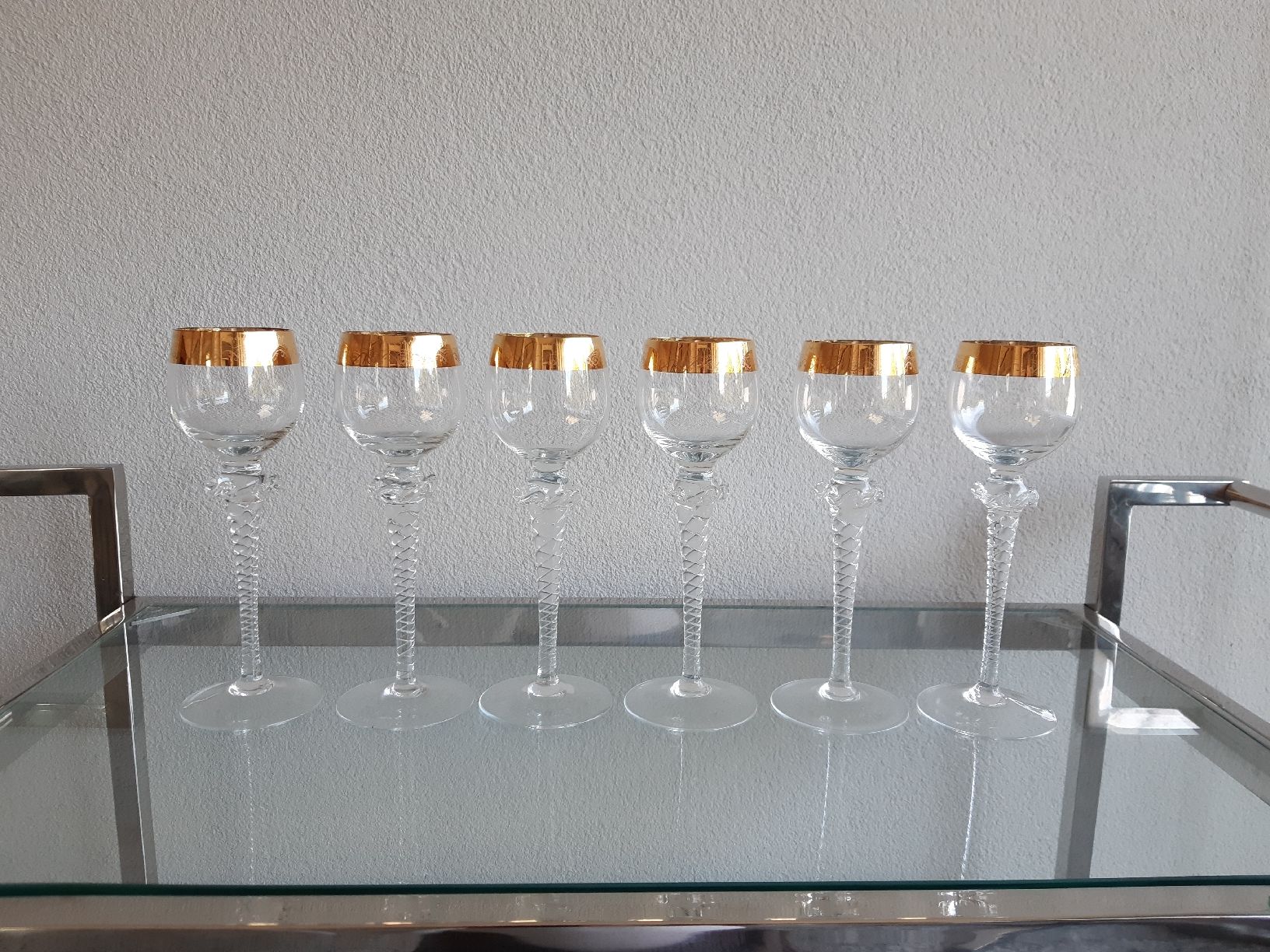 Gläser: schöne Weingläser mit Goldrand, 6-er set – Gebraucht aus Matzingen von mes84