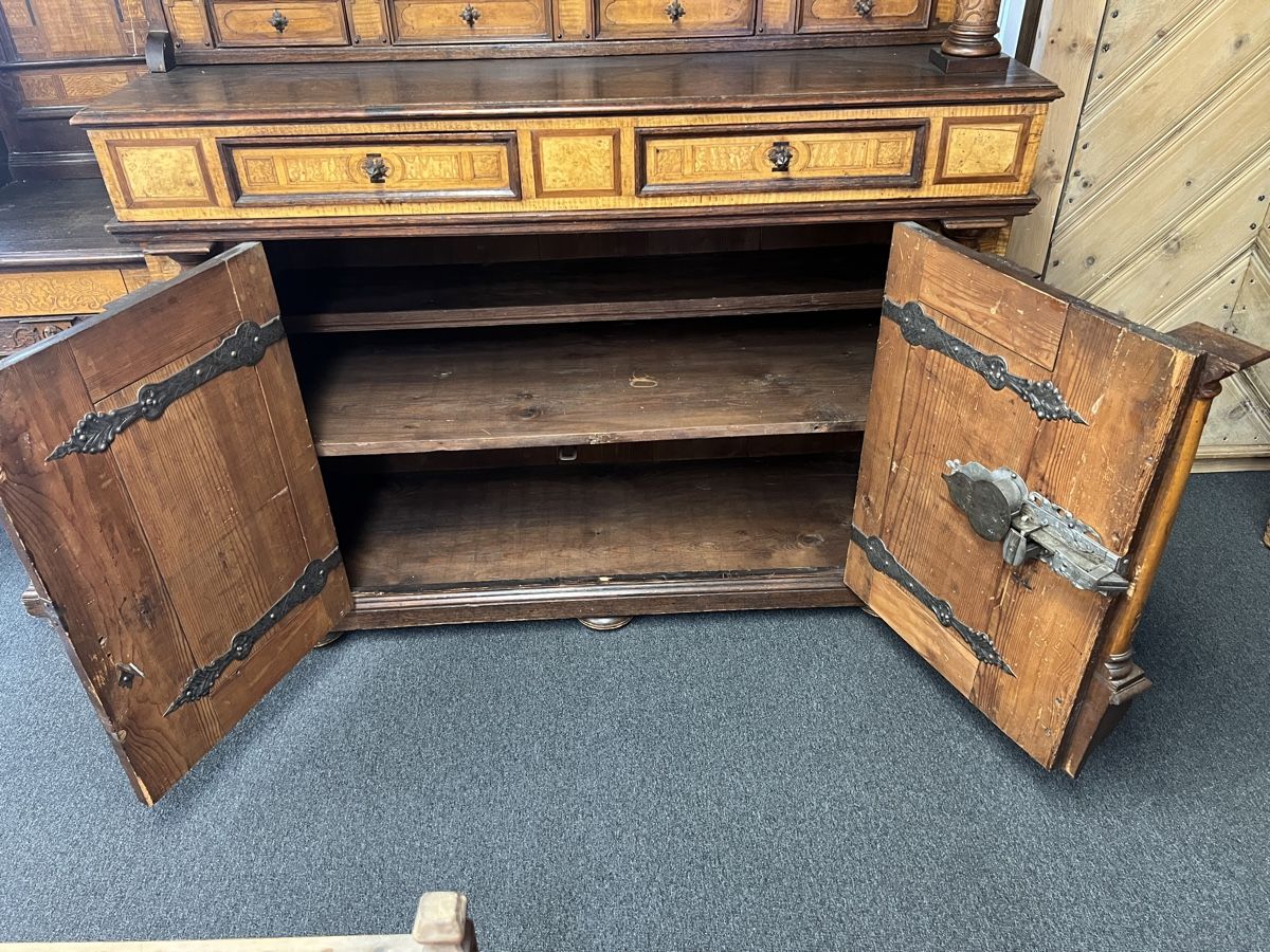 Credenze: Buffet im Renaissance Stil – Usato da Gossau SG venduto da Keller-Antiques 5