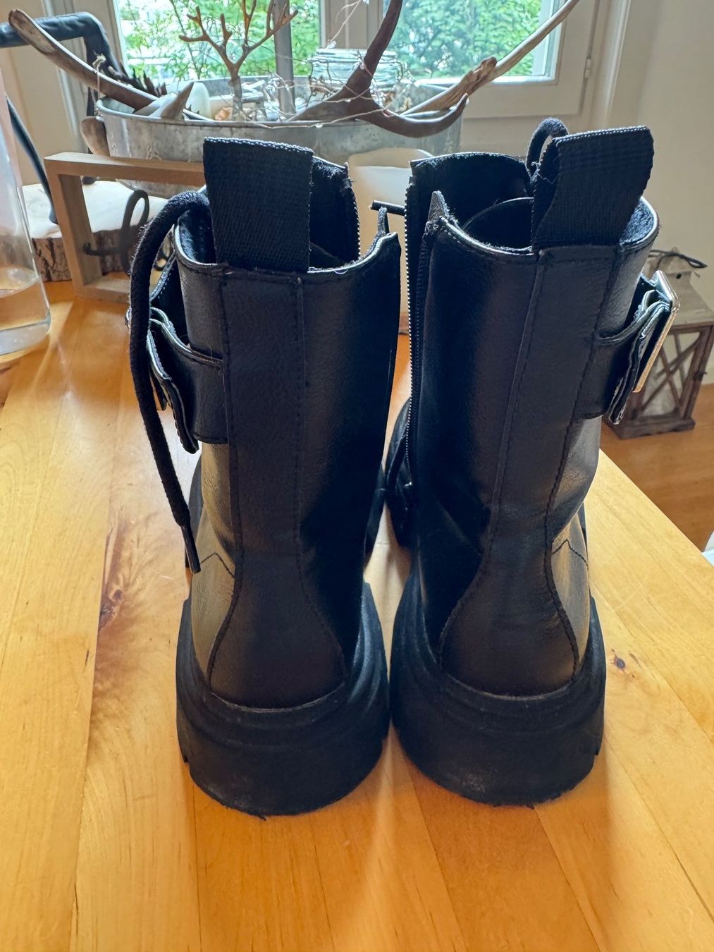 H&M Scarpe da donna: Stiefeletten von H&M – Usato da Spiez venduto da HomeShoppingSpiez 2