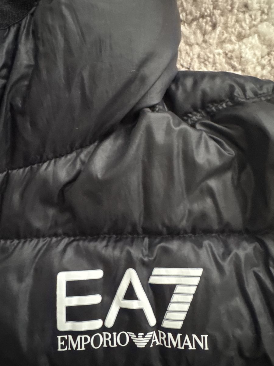 Armani Jacken: Emporio Armani EA7 Jacke Gr. 150 – Gebraucht aus Füllinsdorf von silberstern110 2