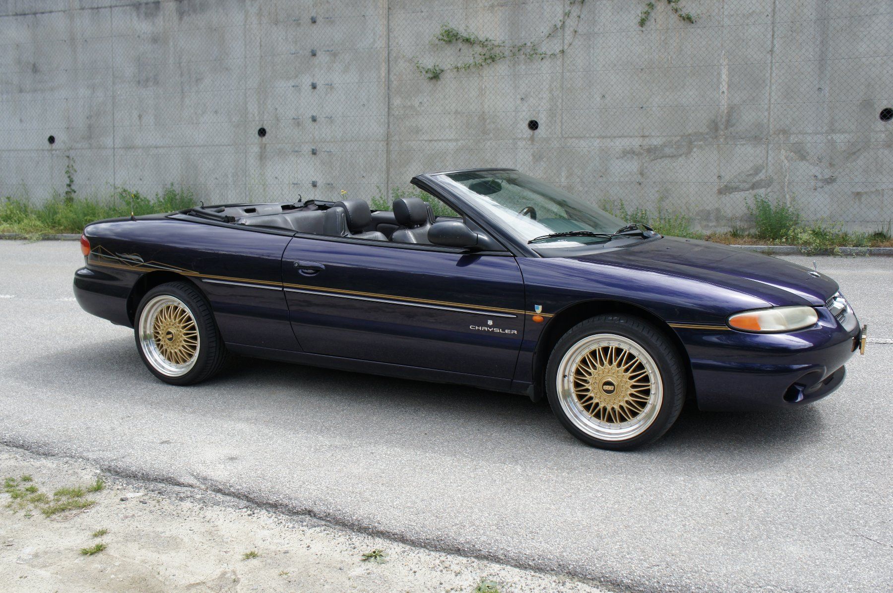 Chrysler Automobili: Cabrio Chrysler Stratus – Usato da Mörel venduto da Angis-Angebote 4