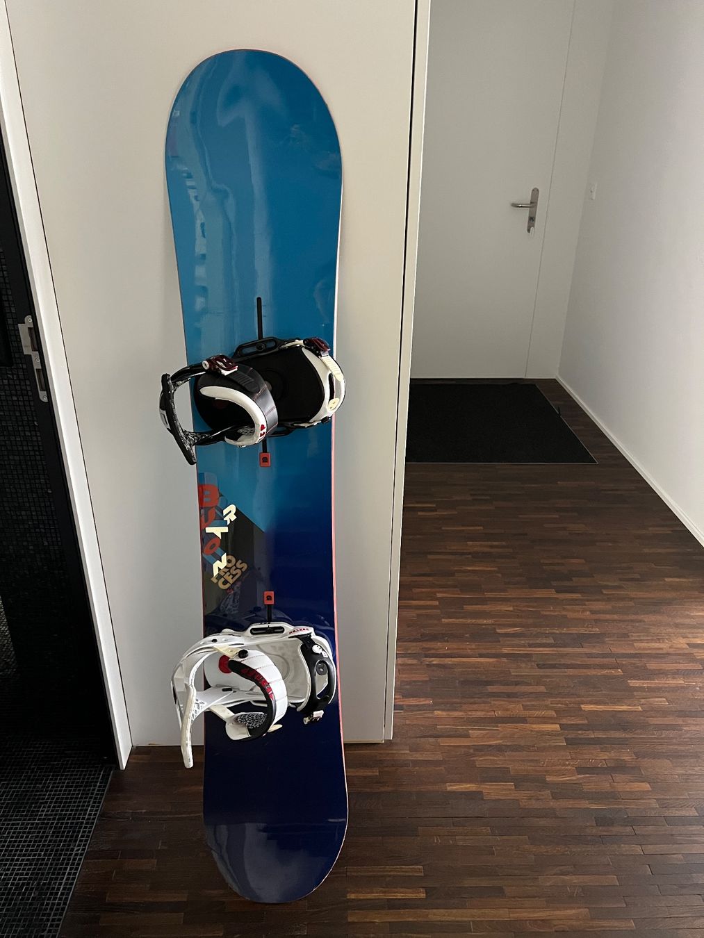 Burton Board: Gebrauchtes Snowboard Burton mit Bindung und Tasche – Usato da Hünenberg See venduto da manulina88 7