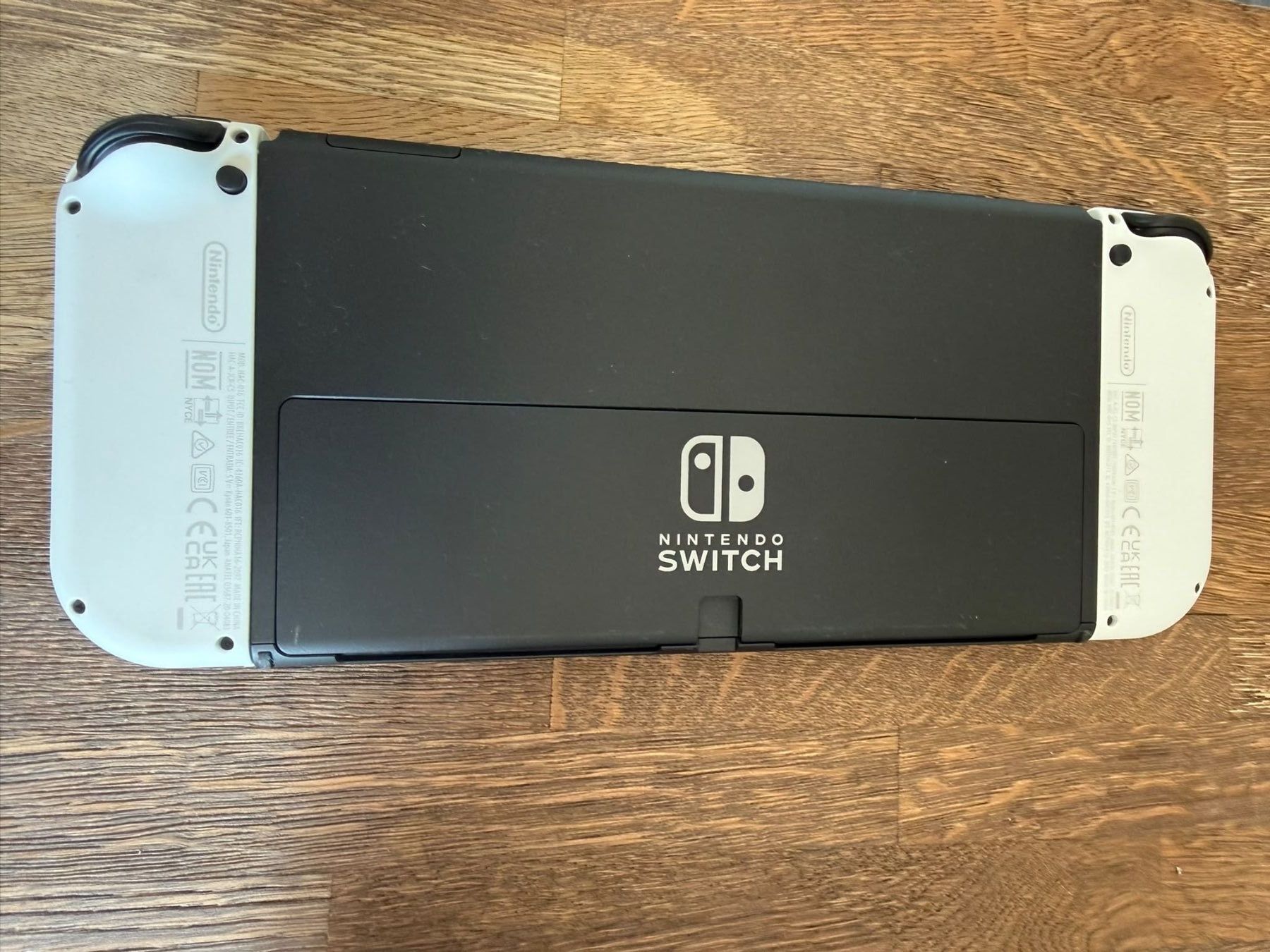 Nintendo Consoles: Nintendo Switch Oled – D'occasion à Hubersdorf par Lu_01 1