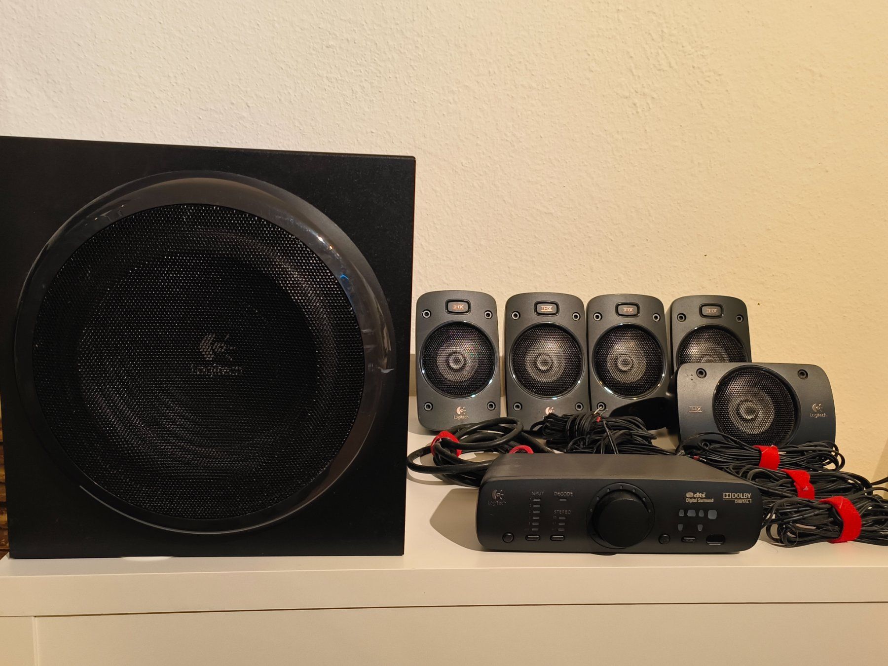 Logitech Home Cinema: Z906 Surround Sound System THX Lautsprecher – Usato da Dietlikon venduto da Ani_nini