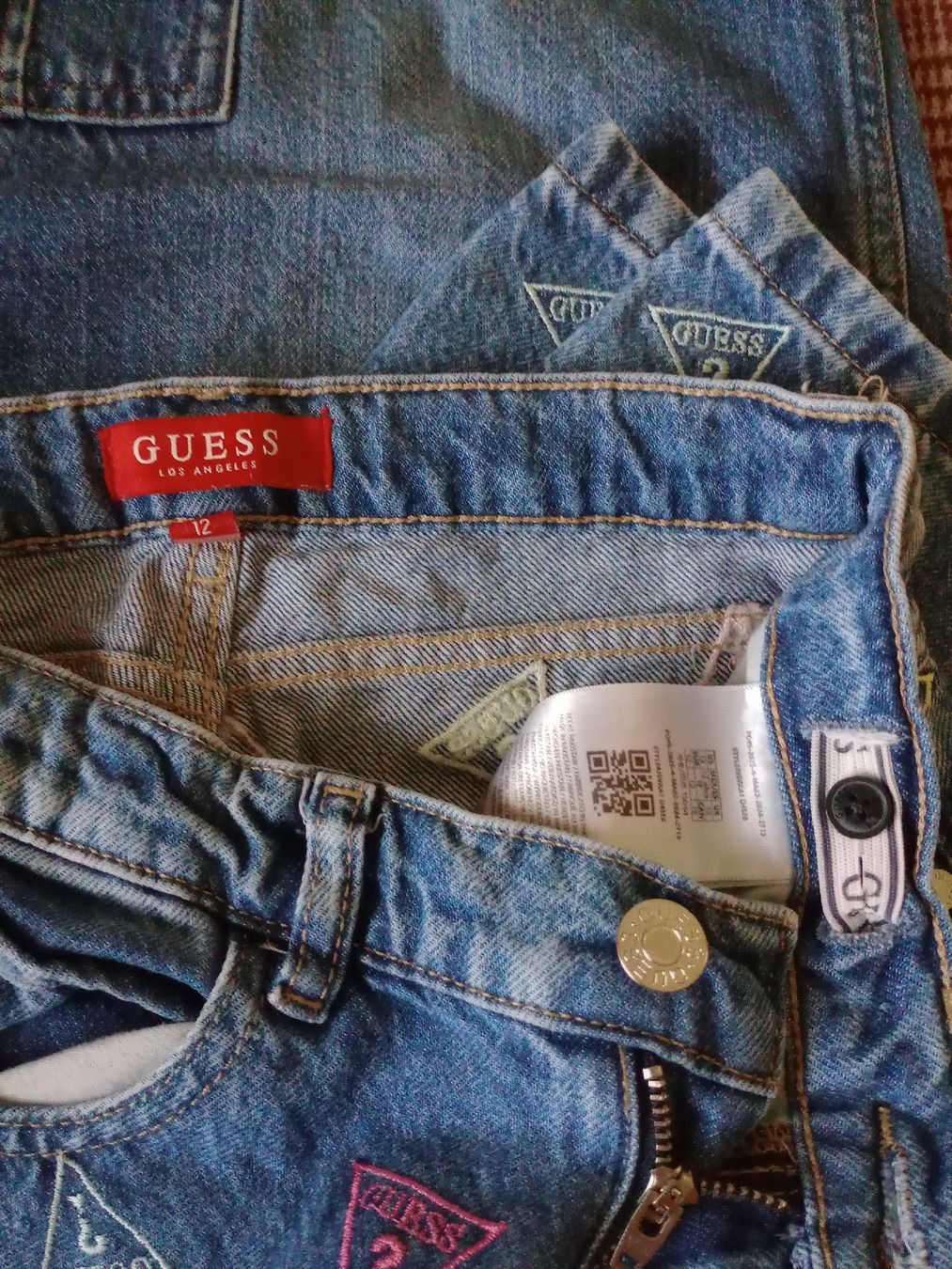 Guess Lotti & Set di vestiti: Guess Kleiderpaket  – Usato da Castel San Pietro venduto da misha05 4