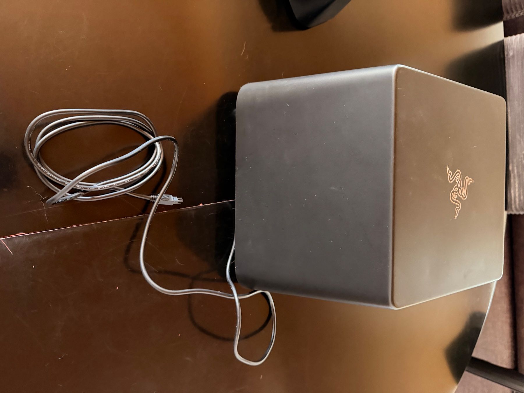 Razer Haut-parleurs: Razer Leviathan Soundbar mit Subwoofer & Bluetooth – D'occasion à Oberhofen Thun'see par SaveBigBuyFast 5