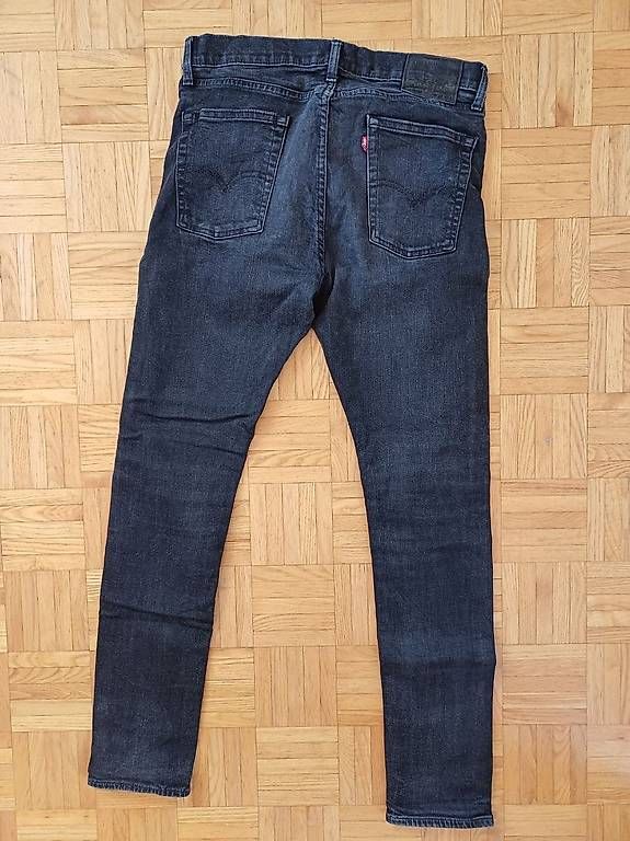 Jeans: Jean Levis' taille 34x34 – Gebraucht aus Glovelier von GaCh 2