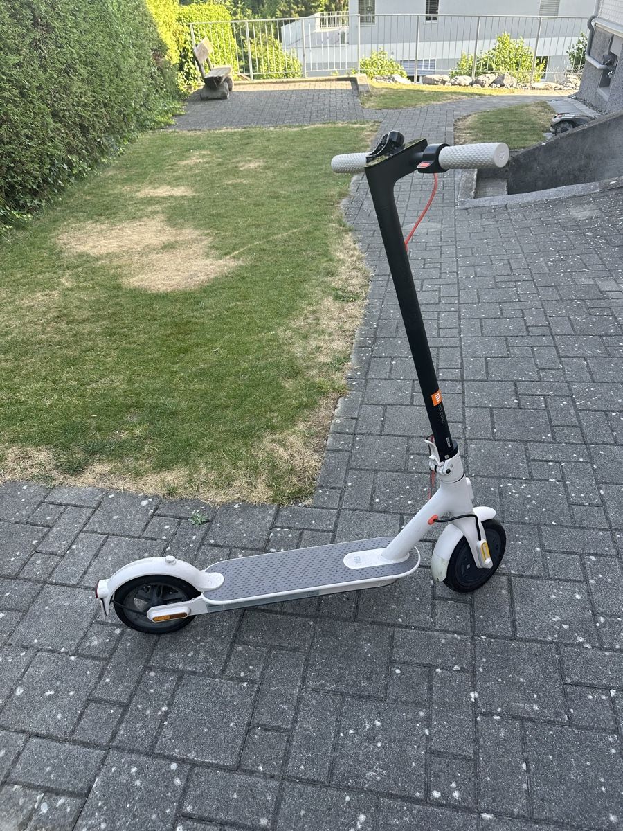 Xiaomi Kickboard: Xiamomi Mi Electric Scooter 3 – D'occasion à Rorschacherberg par ale_jds9 3