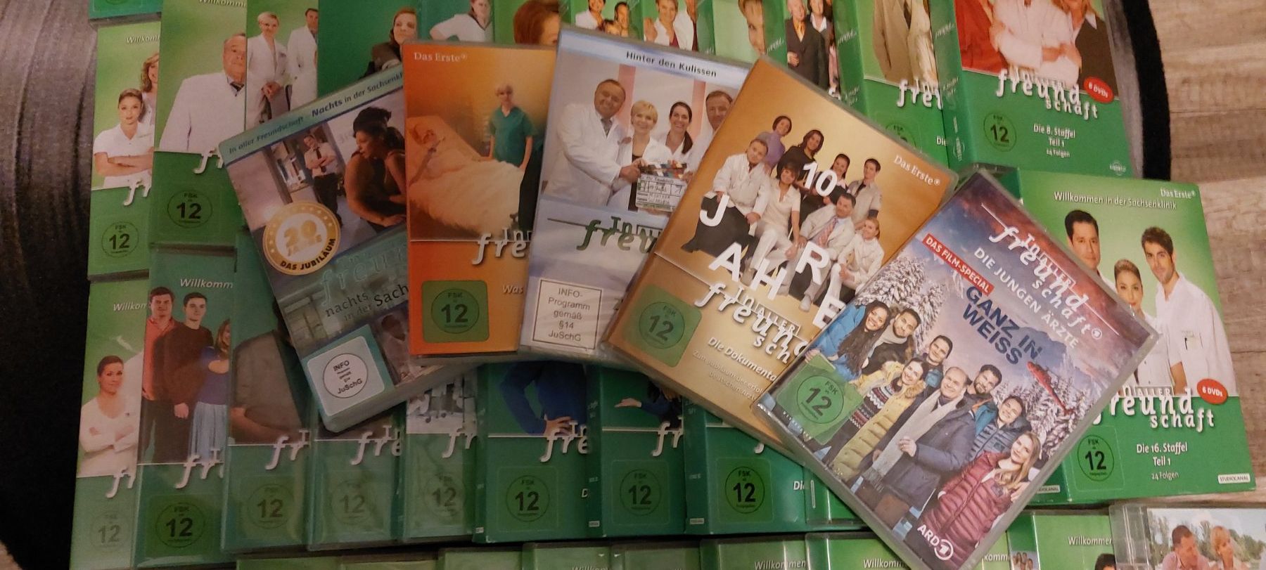 Tutti i DVDs: In aller Freundschaft – Usato da Inkwil venduto da sugarbaby01 2