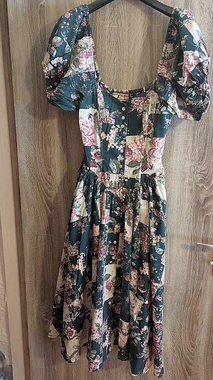 Lotti di vestiti: 4-teiliges Dirndl-Kleid – Nuovo (secondo la descrizione) da Reinach BL venduto da wphuli 2