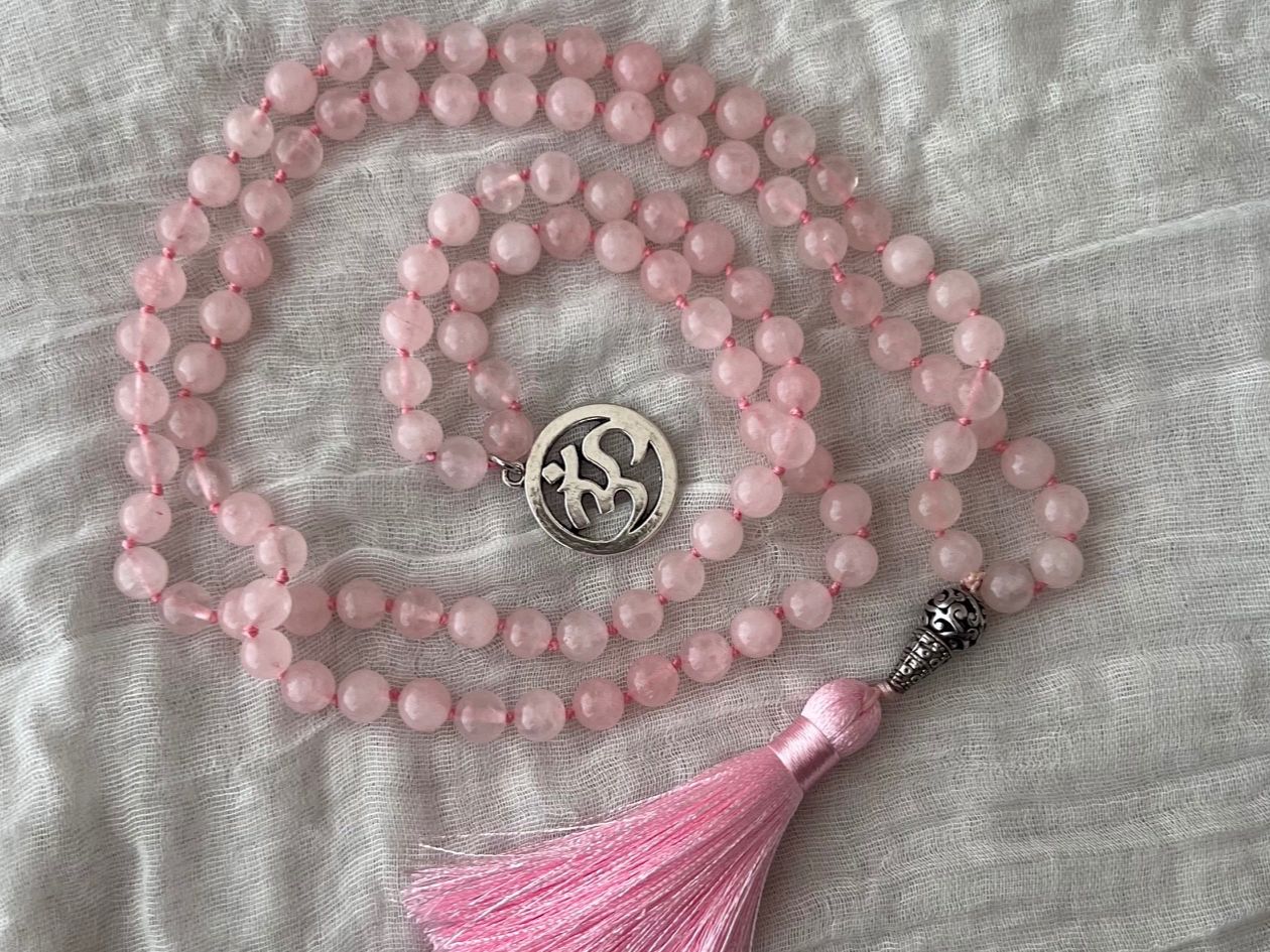 Colliers: Mala quartz rose – Neuf avec emballage d'origine à Pully par sunaddict
