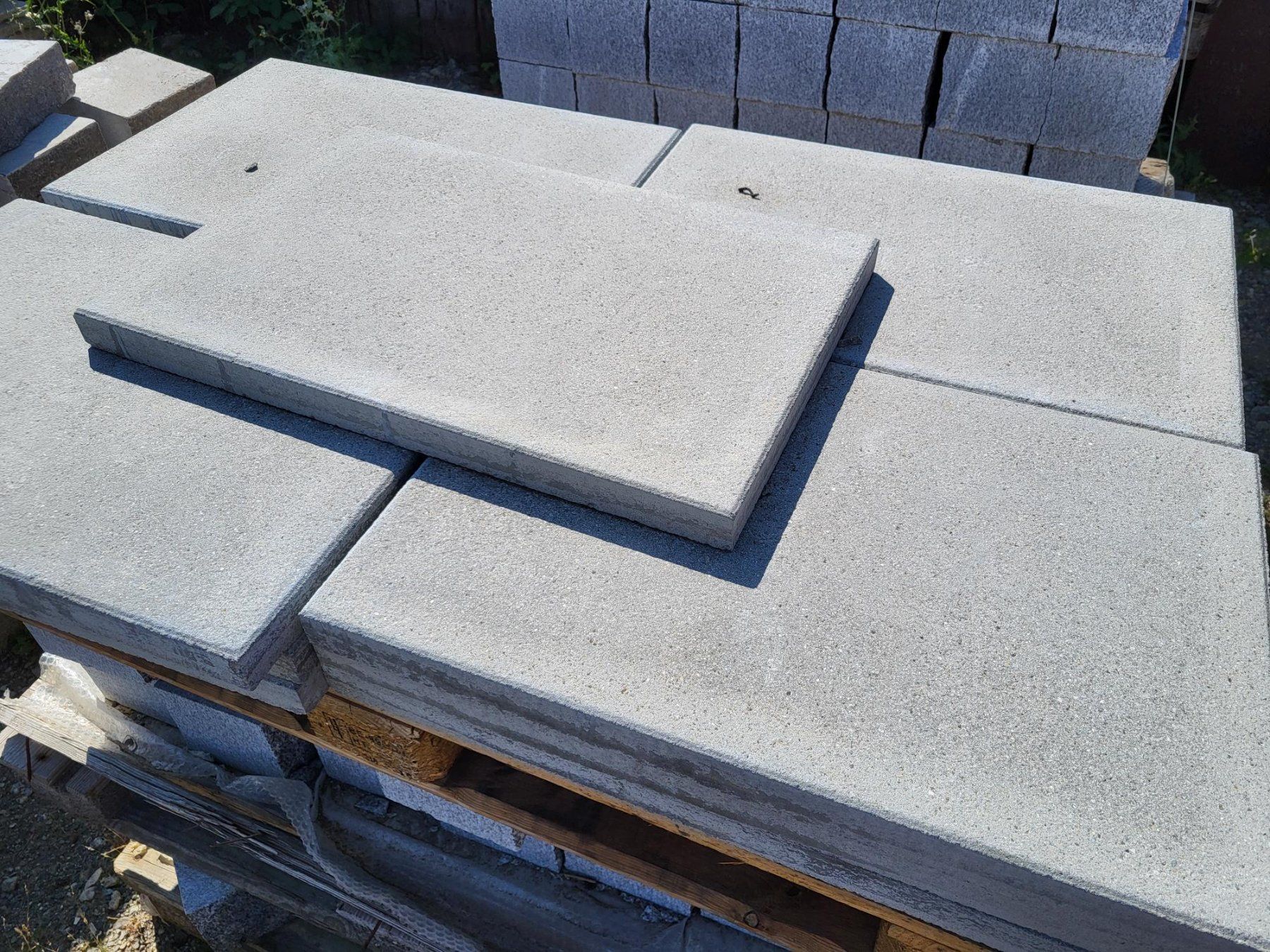 Revêtements de sol: Betonplatten 40x60 – D'occasion à Beinwil am See par ihregartenwelt