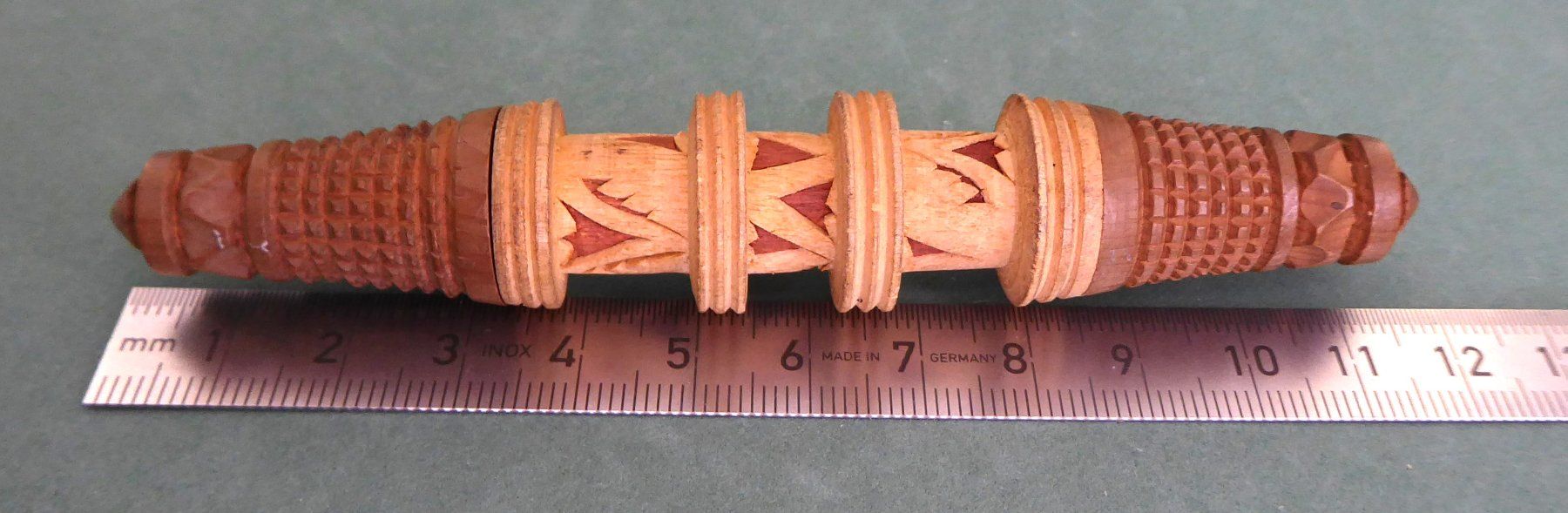 Articoli in legno: Antike Nadel Dose aus Holz Brienz – Usato da Muri AG venduto da silvermouse007 2