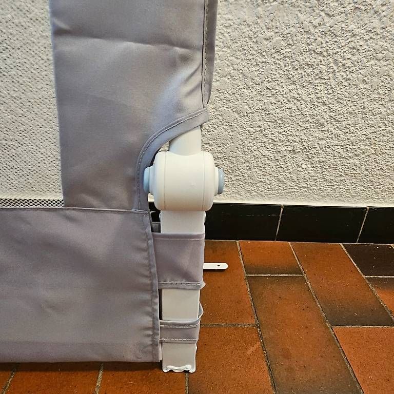 Box & Barriere di sicurezza: Cocon Bettschutzgitter Rausfallschutz – Usato da Berikon venduto da LaGizmo5 3
