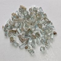 Lot 310 Karat kleine Aquamarin Kristalle aus Kambodscha