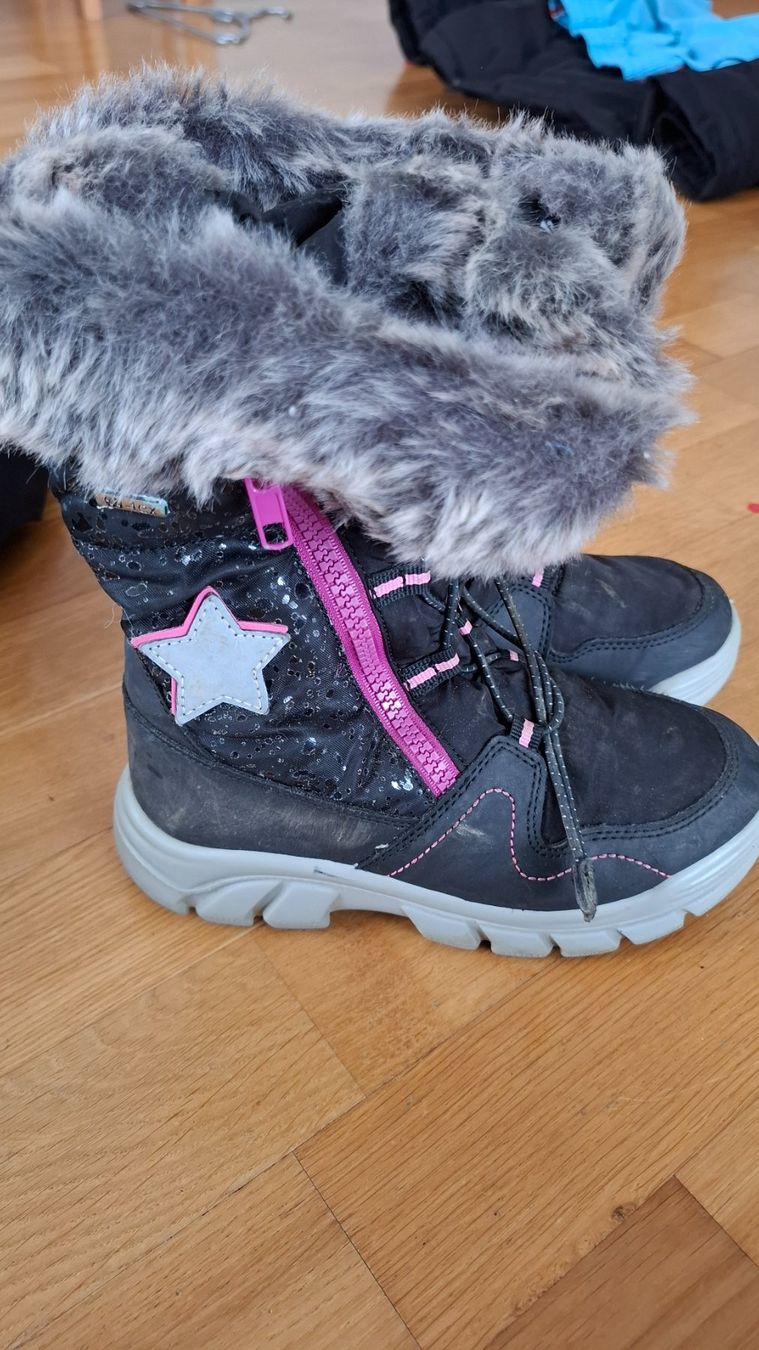 Schuhe für Mädchen: Schuhe – Gebraucht aus bülach von bea_syq2