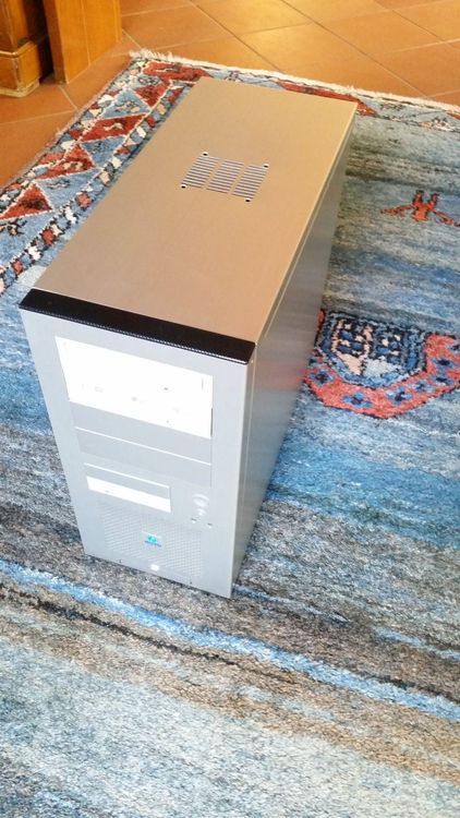 Legacy Computer / Komplettsystem 2005 (Defekt) in Uster für CHF 1 – mit ...