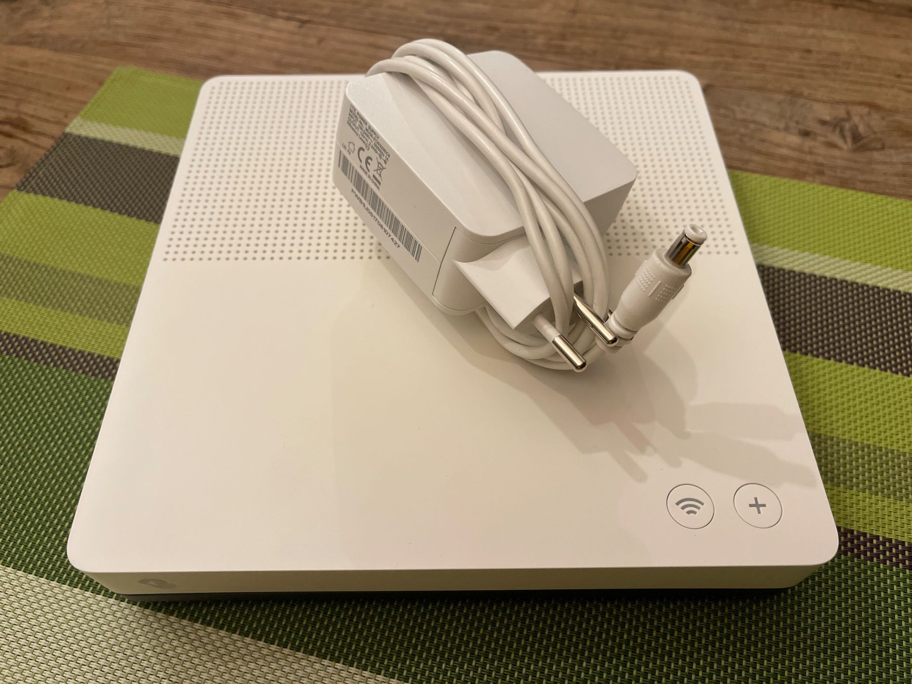 Swisscom Modem & Router: Internet-Box standard Swisscom – Usato da Krattigen venduto da Chasseur3 3