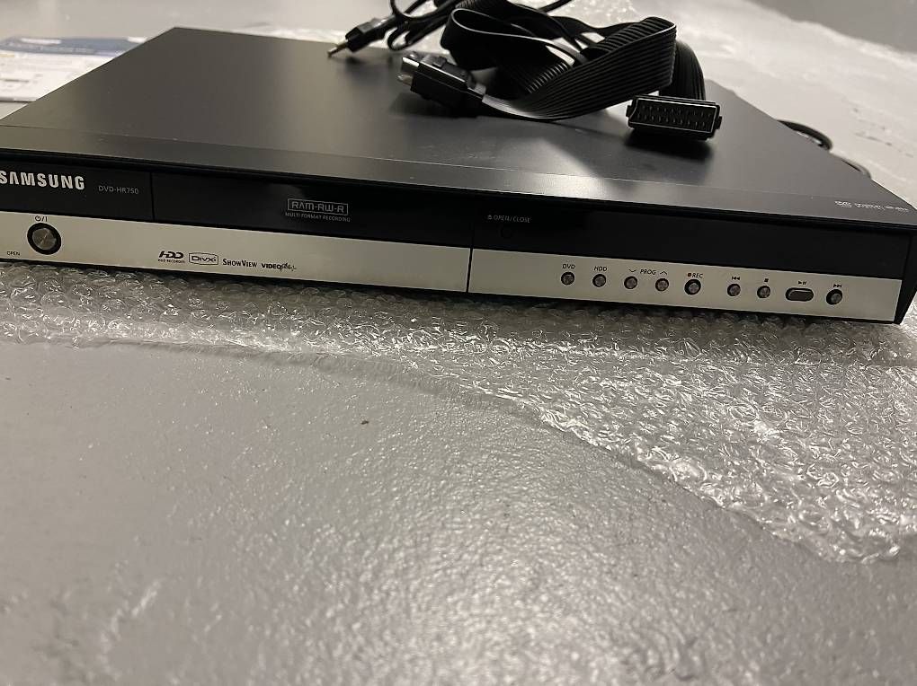 Samsung Lettore multimediale & Streamer: HDD& DVD Recorder SAMSUNG – Usato da Cadenazzo venduto da ero_n8hr 2
