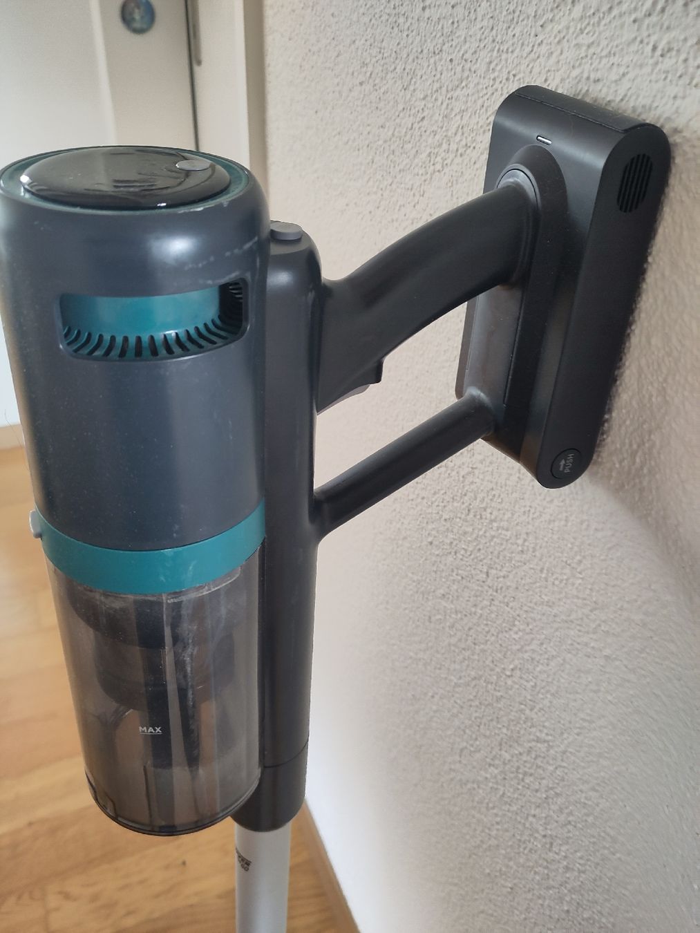 Hoover Aspirapolveri & Accessori: Akkusauger schwarz/türkis gebraucht – Usato da Effretikon venduto da pemko 1