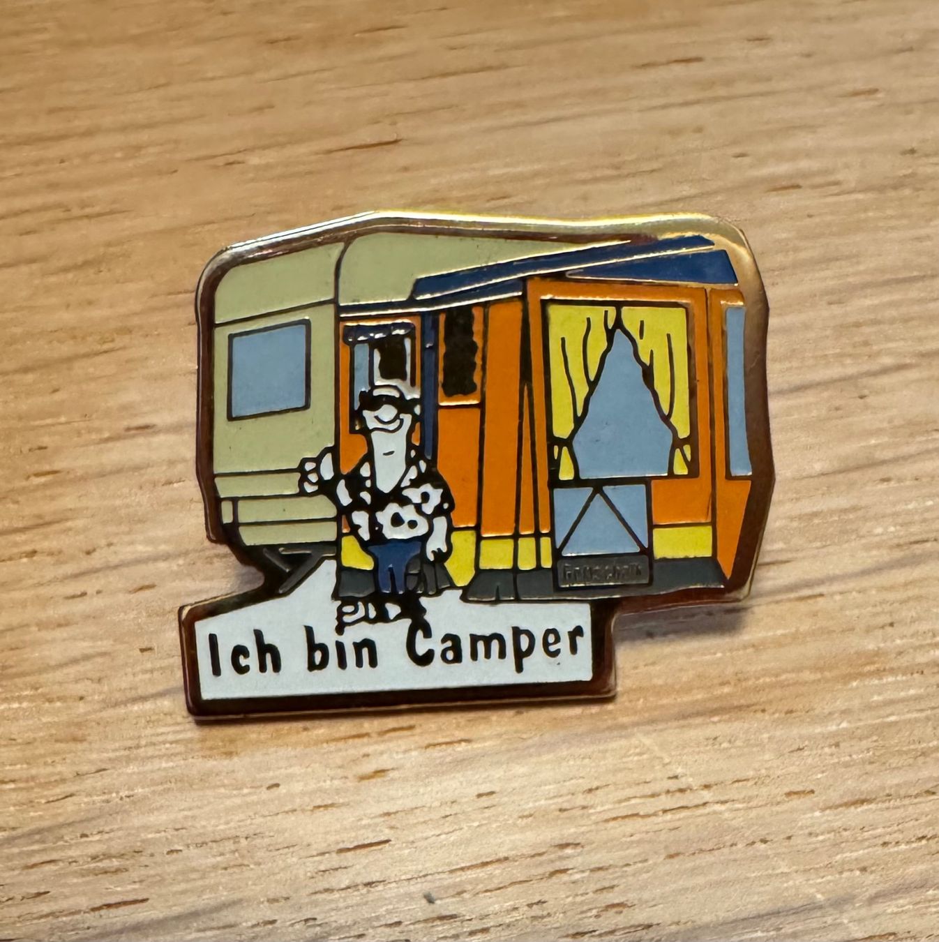 Placchette & Badge: Pin / Anstecker Ich bin Camper – Usato da Winkel venduto da Schorley