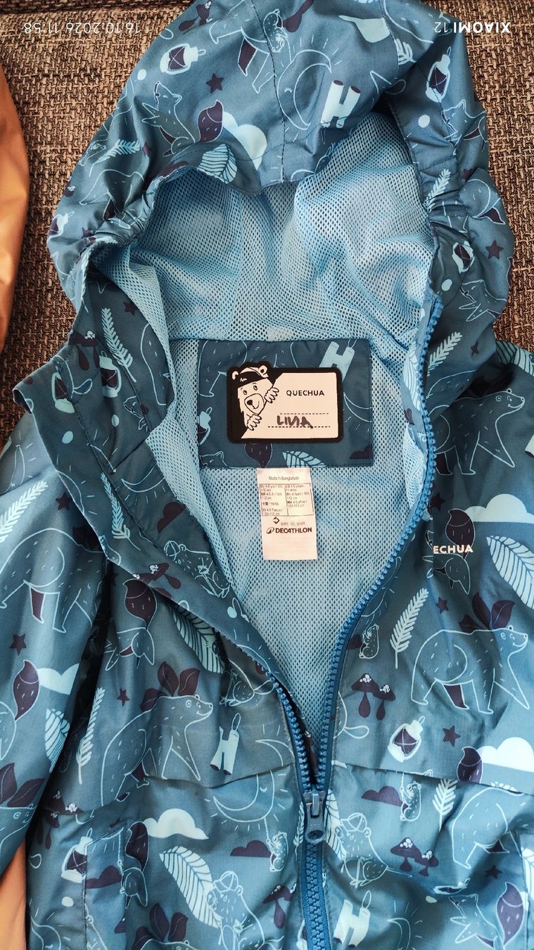 Decathlon Giacche & Cappotti: Quechua Wind und Regenjacke – Usato da Weggis venduto da salomonracer 3