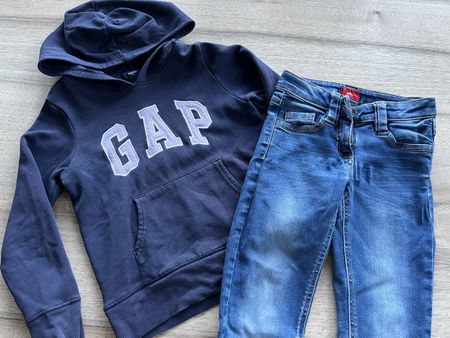 GAP Pullover Hoodie Kinder Gr.S S.Oliver Jeans Gr.134 slim