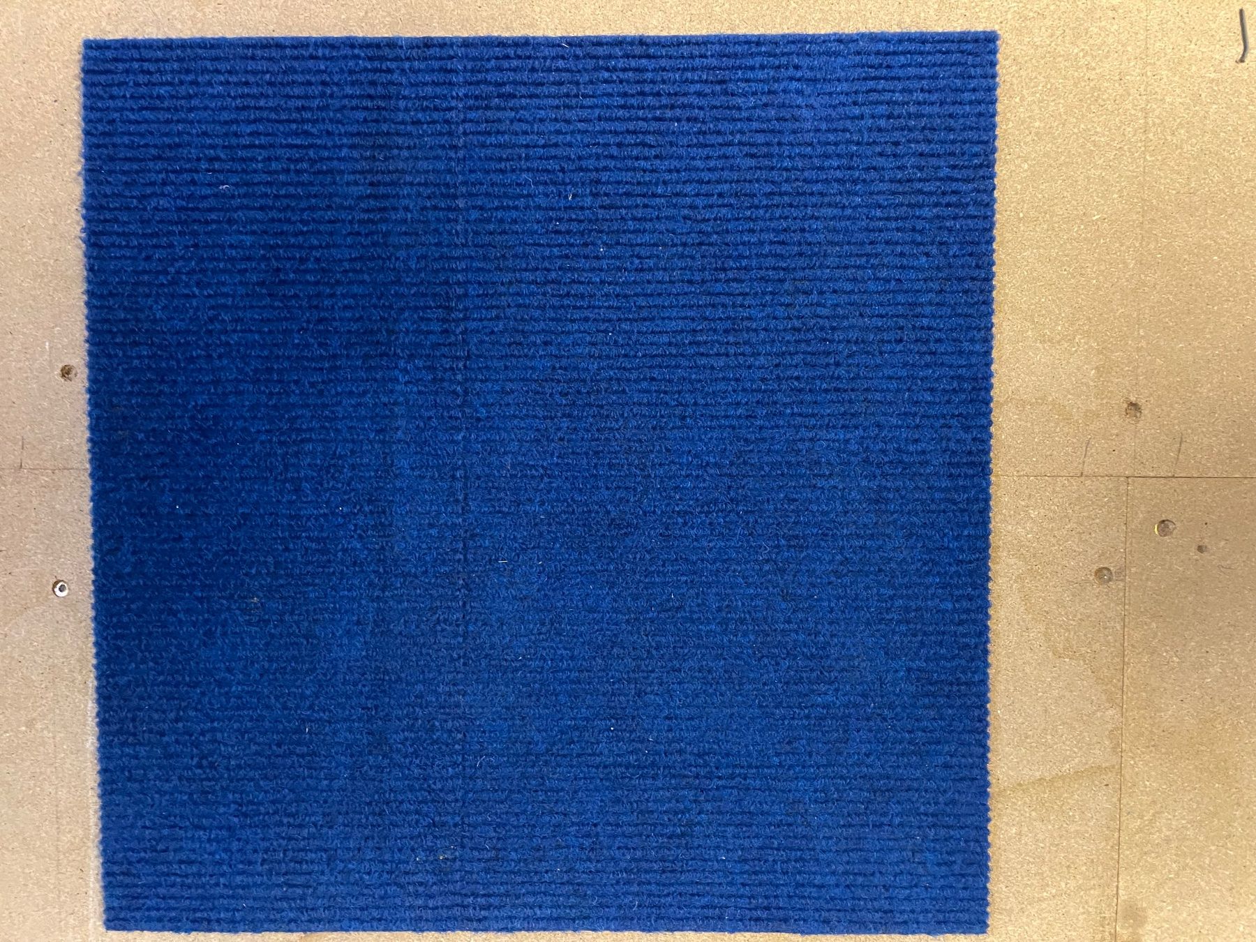 Tappeti: 47 Teppich Fliesen 50 x 50 cm – Usato da Matzingen venduto da carola71 1