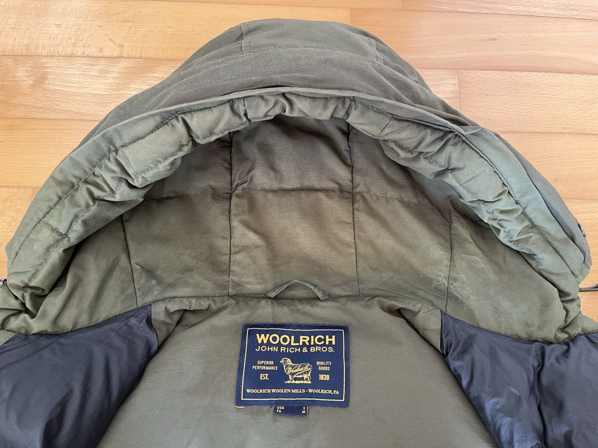 Woolrich Jacken: Woolrich Daunenjacke in Grösse M. – Gebraucht aus Uetikon am See von erz13 8