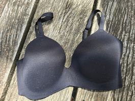 Kleidung: BH Schiesser schwarz 80 C